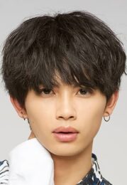 草川直弥